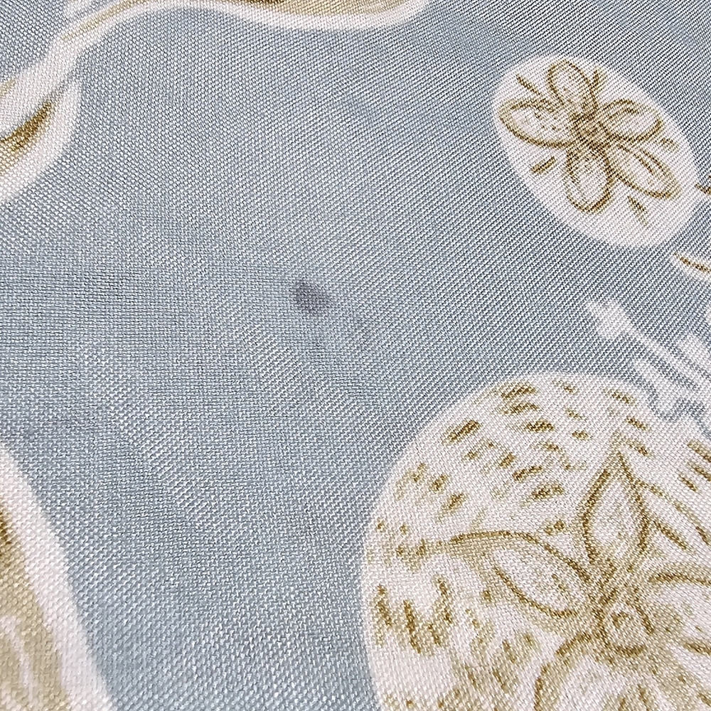 Tablecloths  59 X 101 Pre Owner
